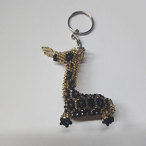 Beaded Guatemalan Giraffe Keychain - Picture 1 of 4